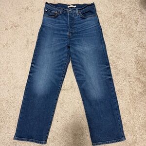 Levi’s Women’s RIBCAGE STRAIGHT ANKLE Jeans